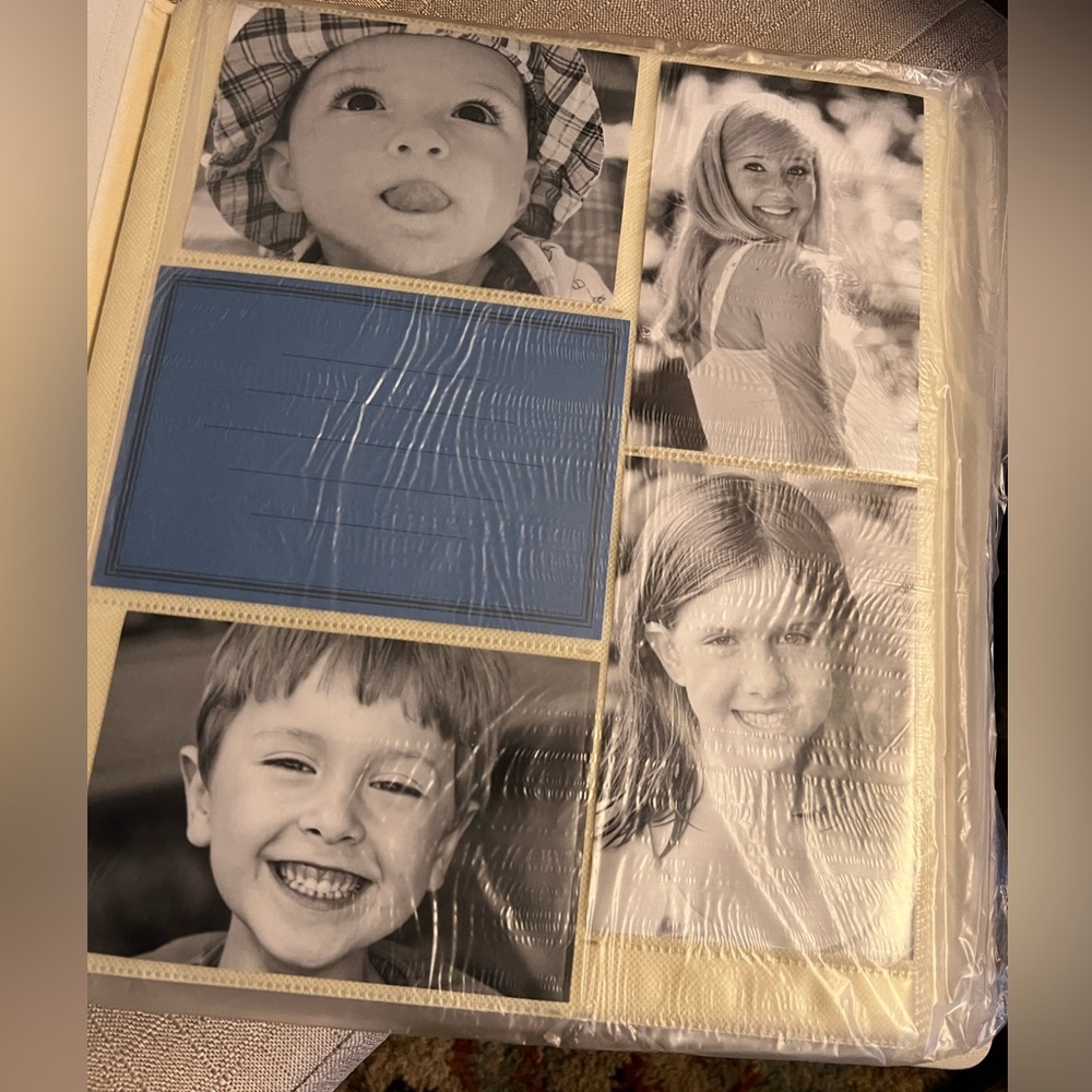 Green PicFolio Milestones Album with Colorful Dots by Creative Memories - Picture 3 of 6